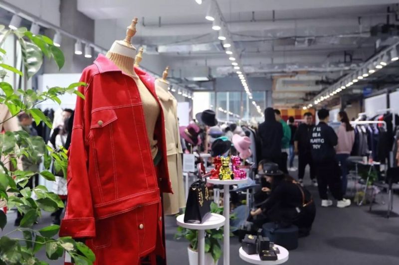 观点 - 被视为国内龙头的上海时装周究竟该有怎样的野心？